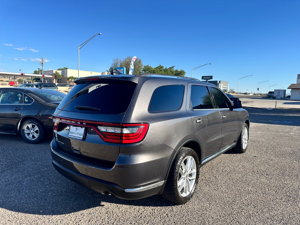 Additional photo of vehicle.