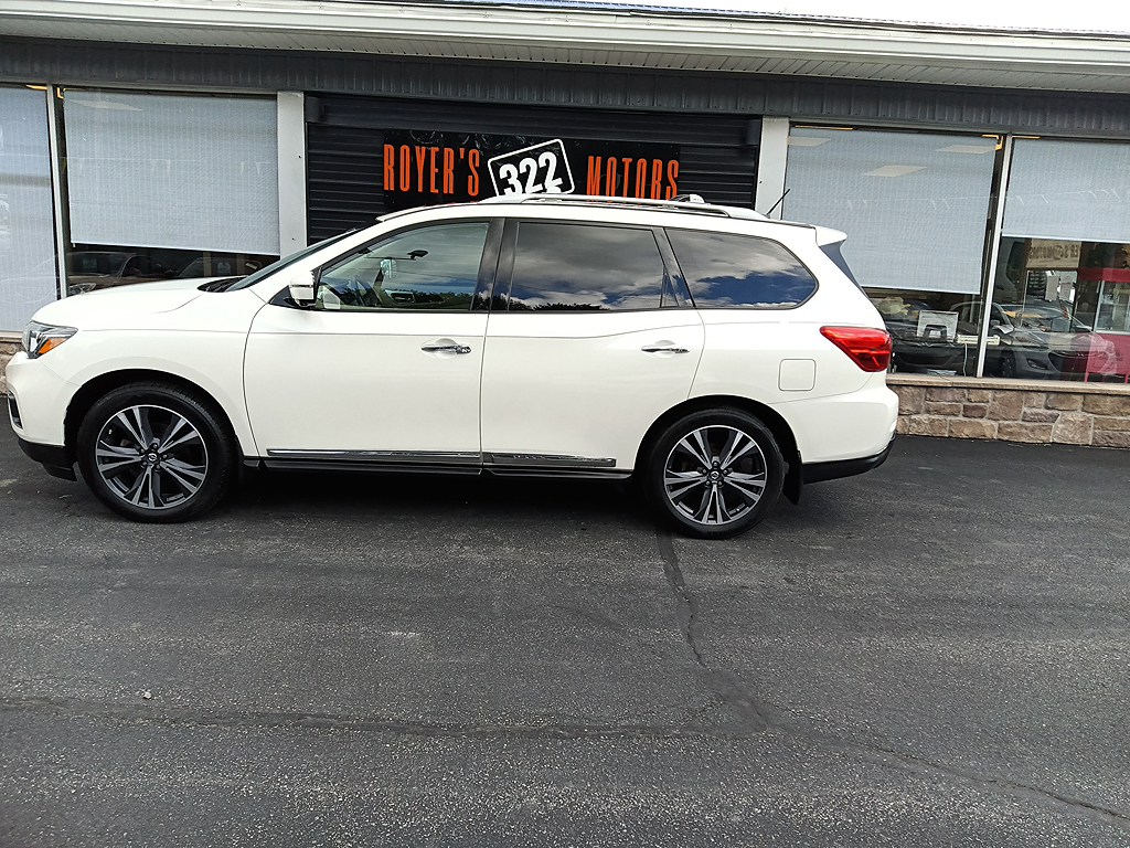 2017 Nissan Pathfinder Platinum