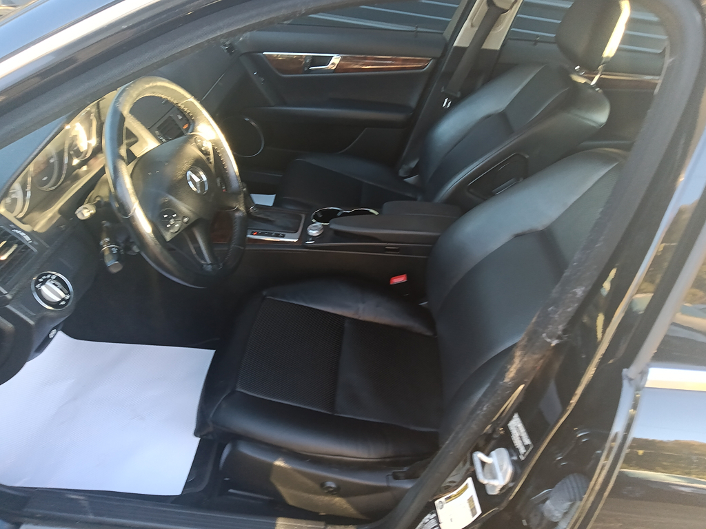 2010 Mercedes-Benz C-Class C300 Sport - Photo 5