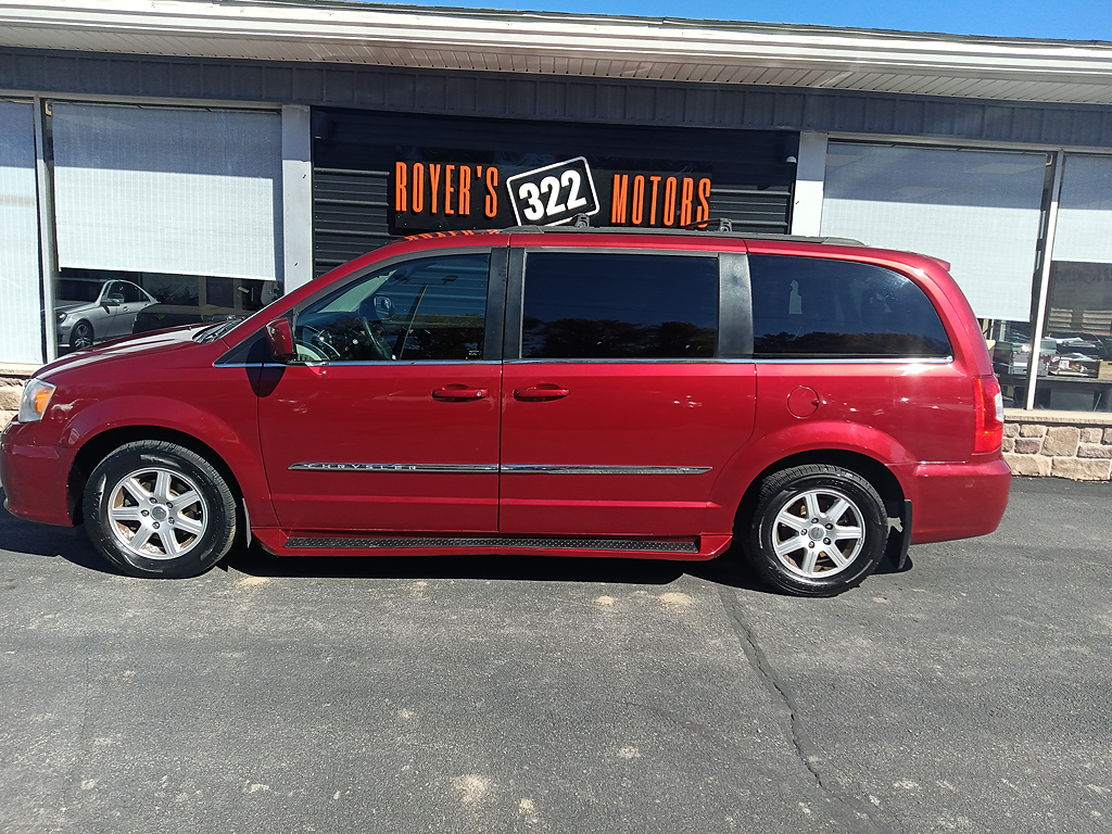 2011 Chrysler Town & Country Touring