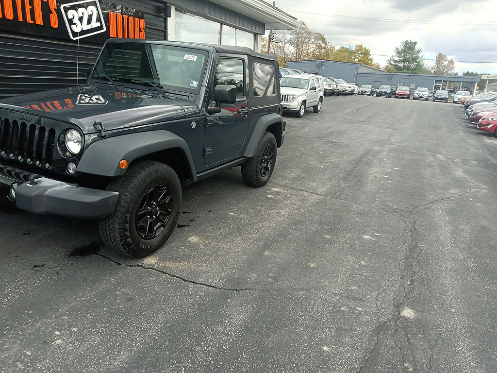 2017 Jeep Wrangler Willys Wheeler - Photo 2