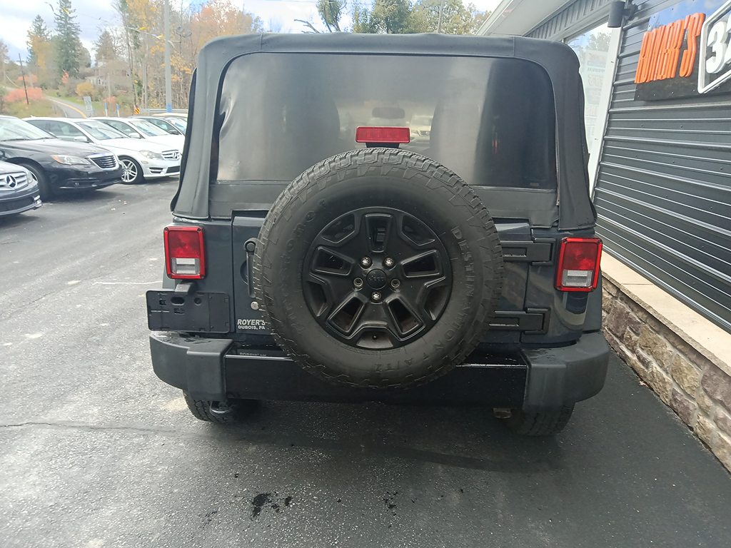 2017 Jeep Wrangler Willys Wheeler - Photo 9