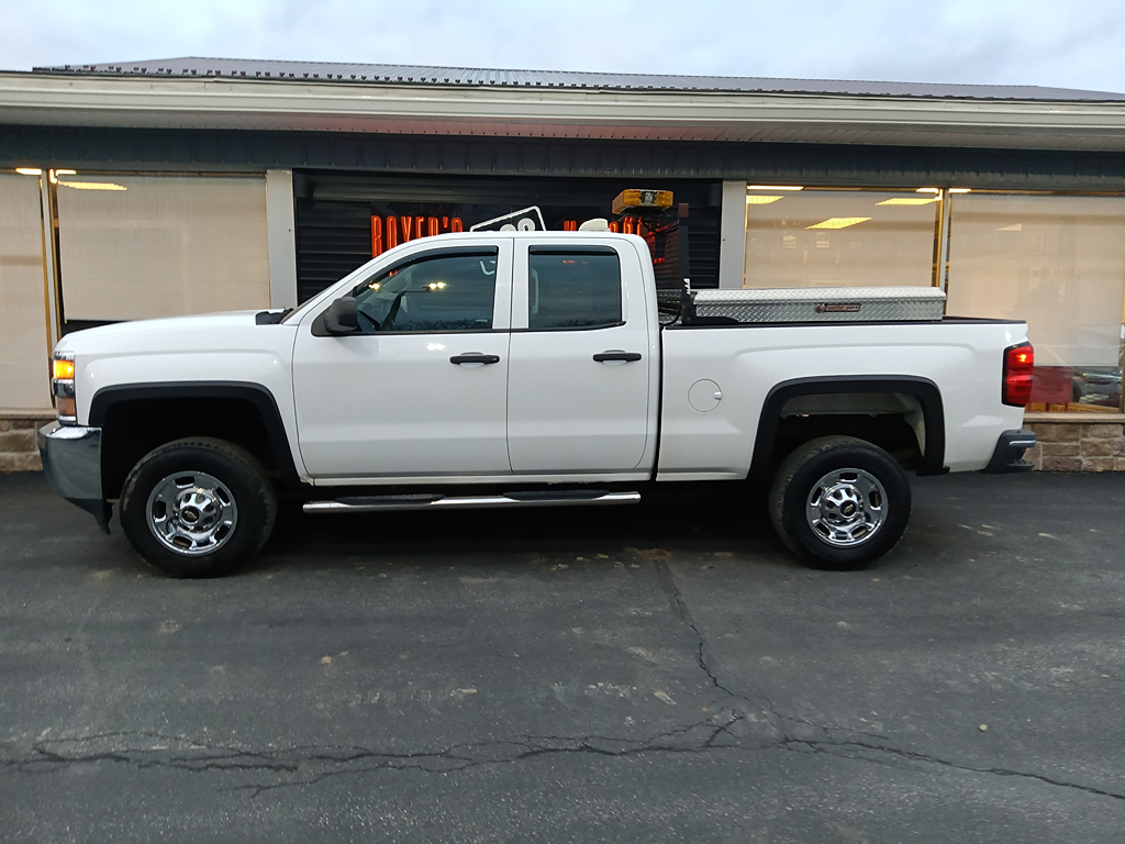 2015 Chevrolet Silverado 2500HD Work Truck's photo