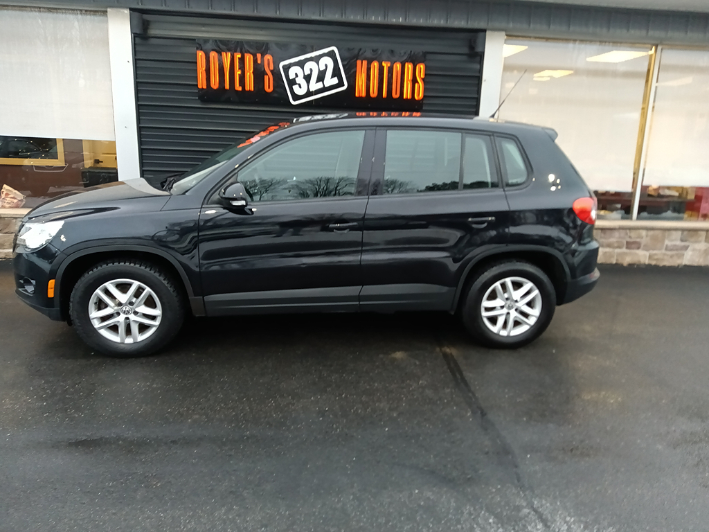 2011 Volkswagen Tiguan S's photo
