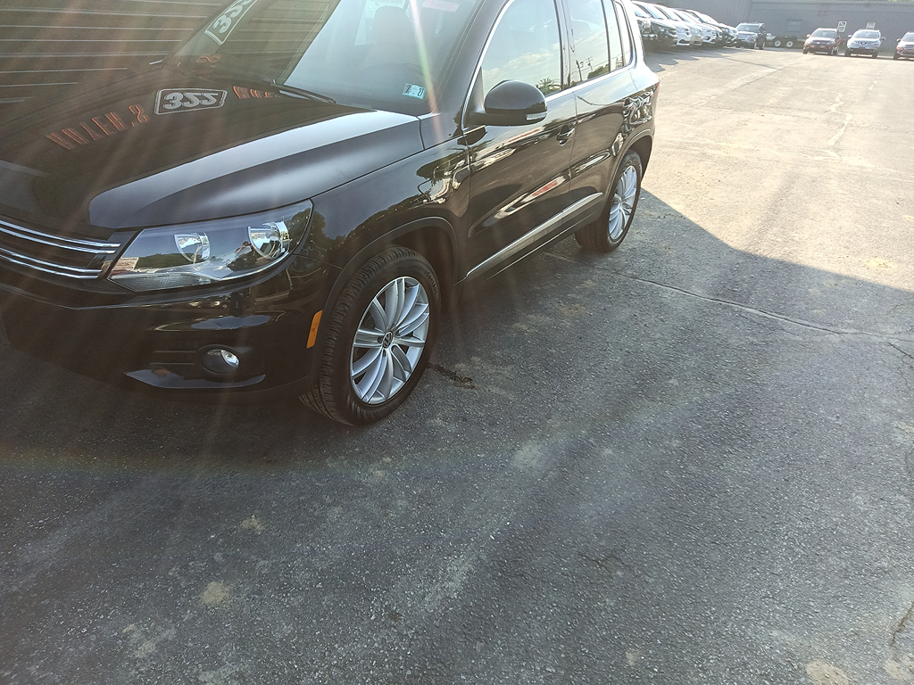 2015 Volkswagen Tiguan 2.0T SEL 4Motion's photo