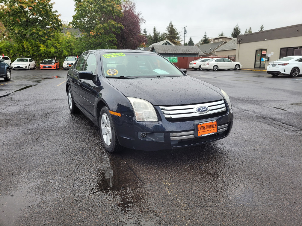 Additional photo of vehicle.