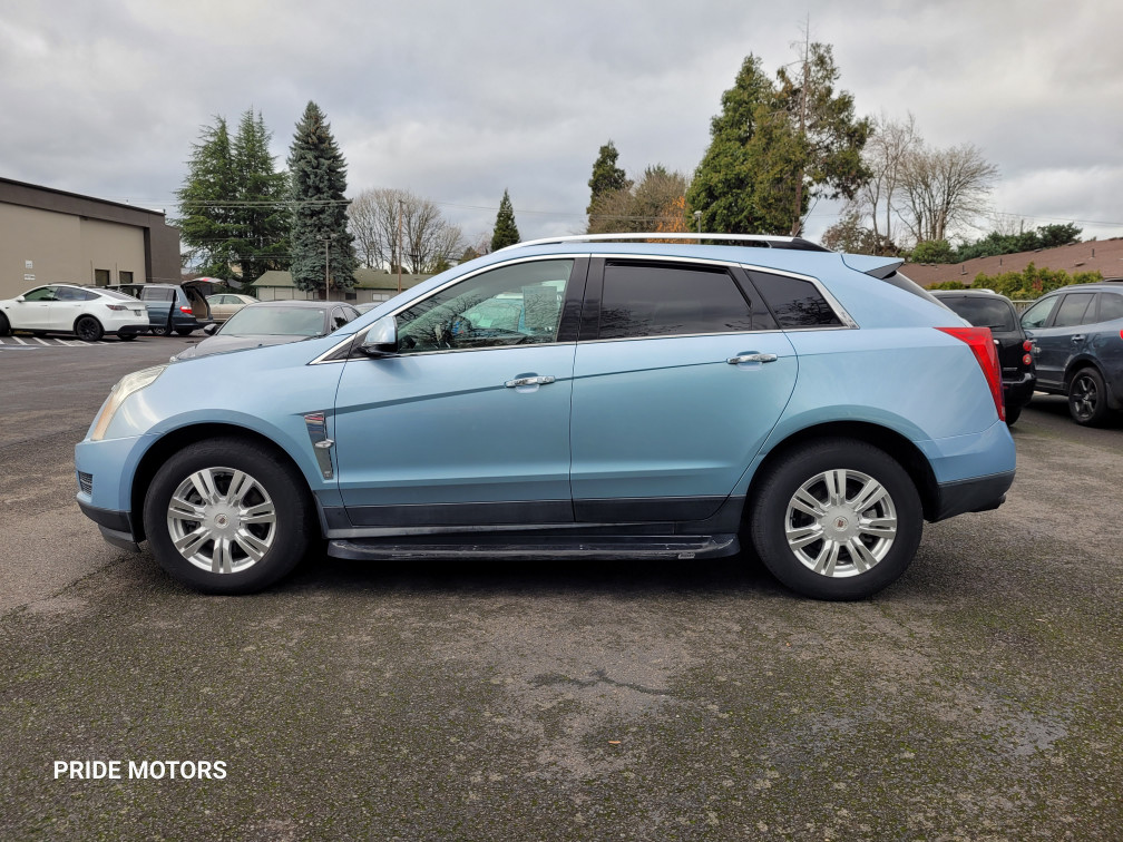 Additional photo of vehicle.