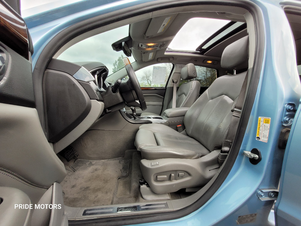 Additional photo of vehicle.