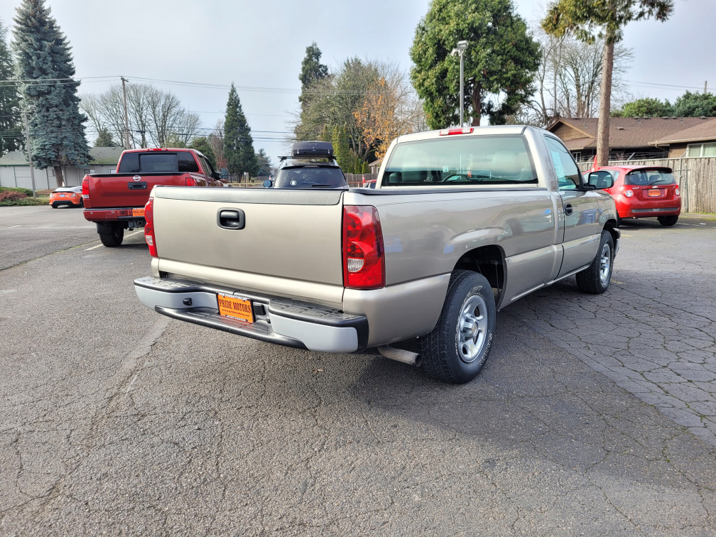 Additional photo of vehicle.