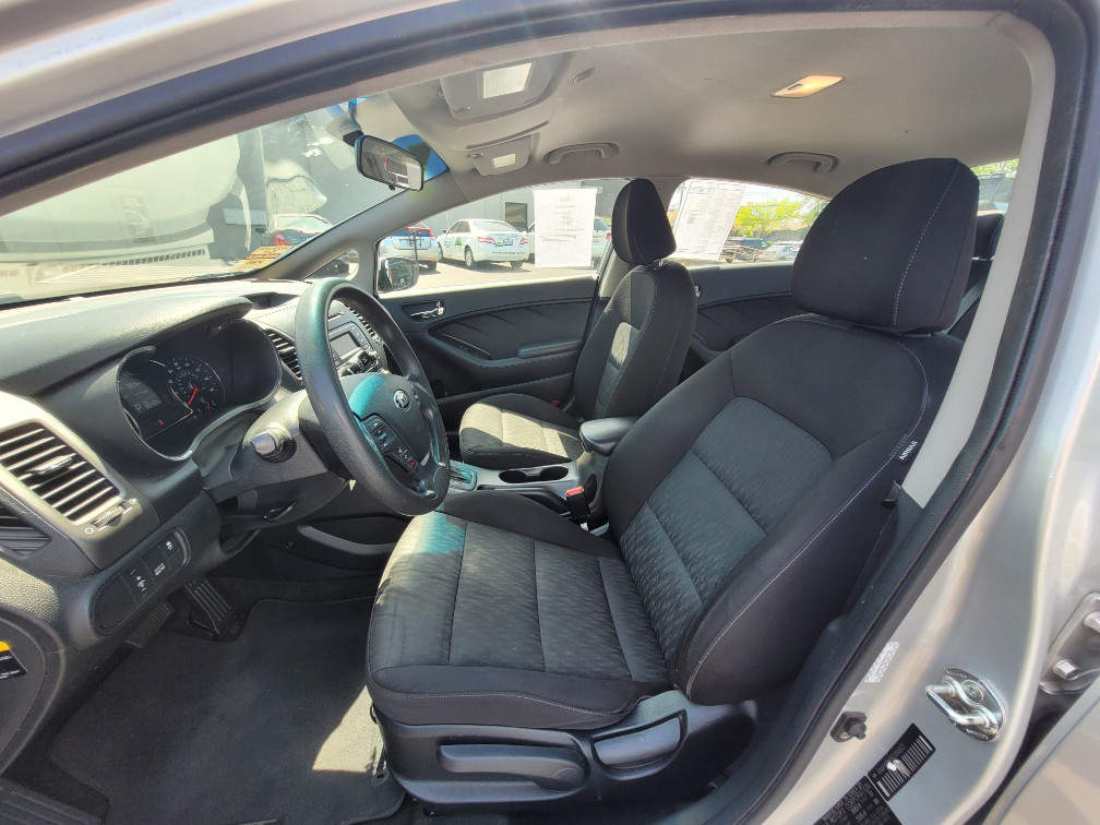 2014 Kia Forte LX - Photo 9