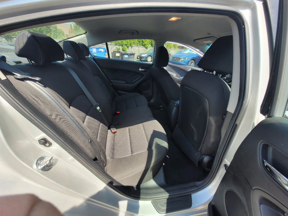 2014 Kia Forte LX - Photo 12