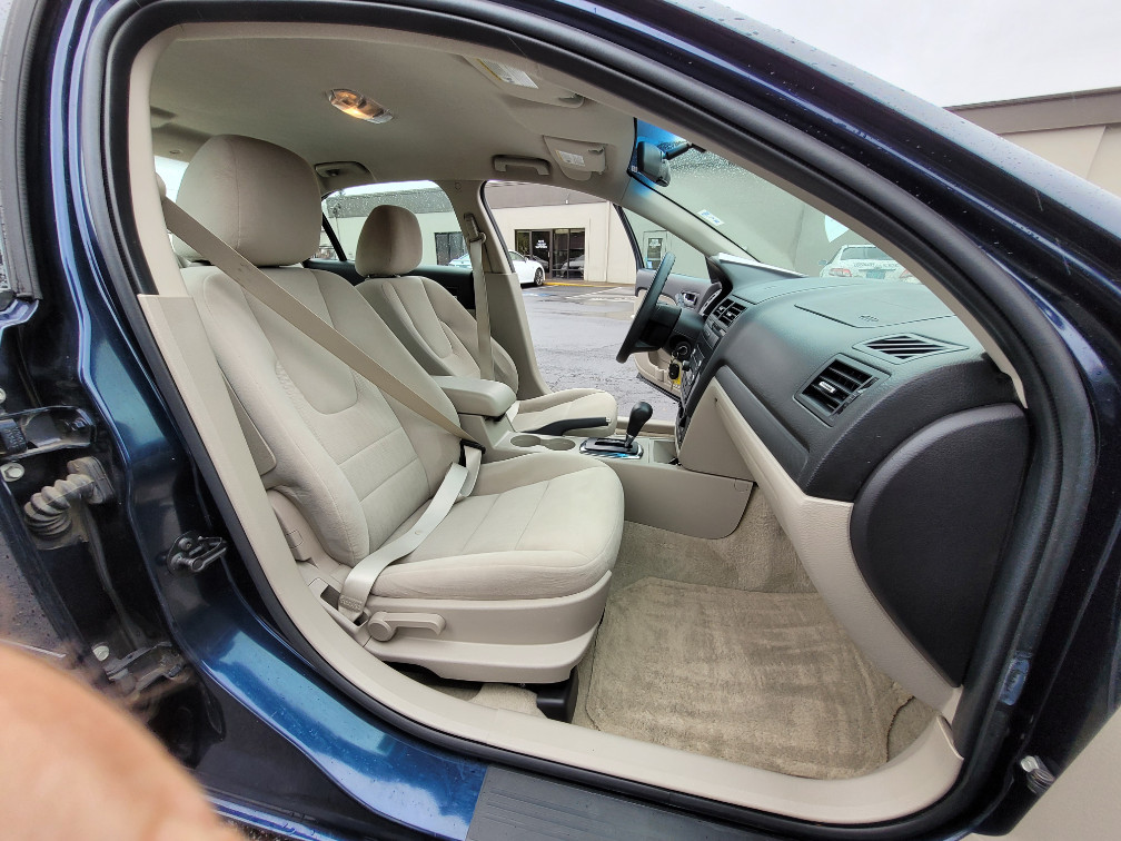2009 Ford Fusion SE - Photo 12