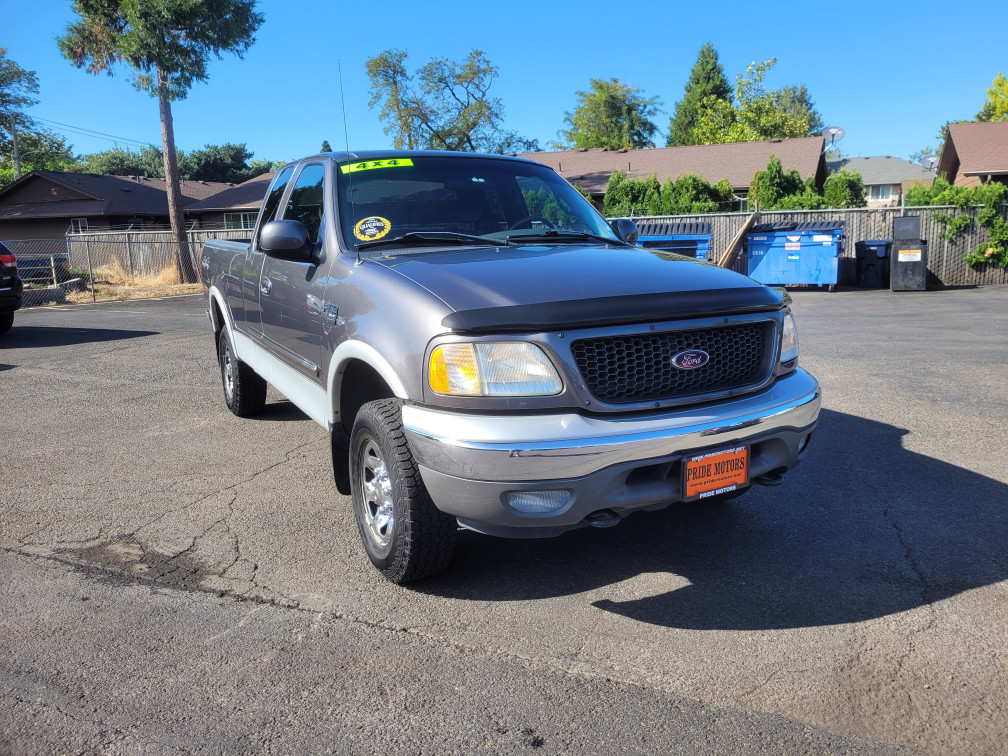 Additional photo of vehicle.
