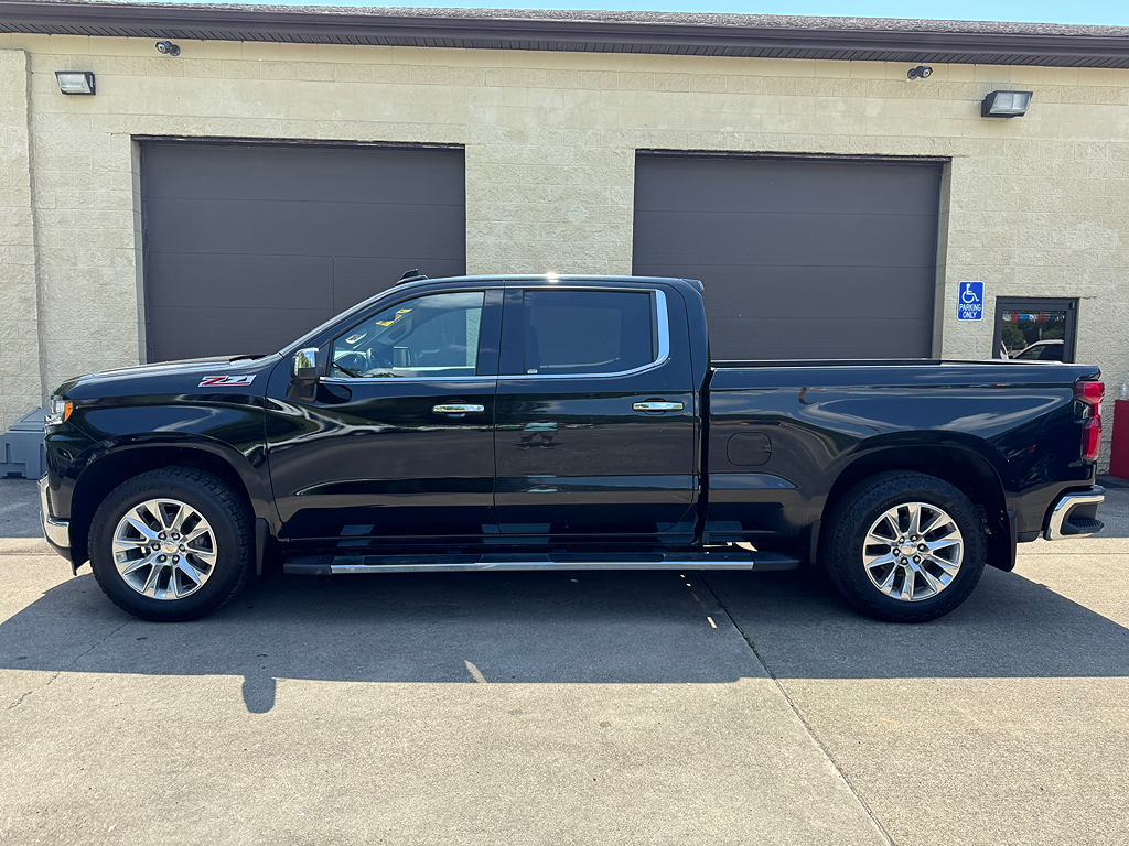 2021 Chevrolet Silverado 1500 LTZ's photo