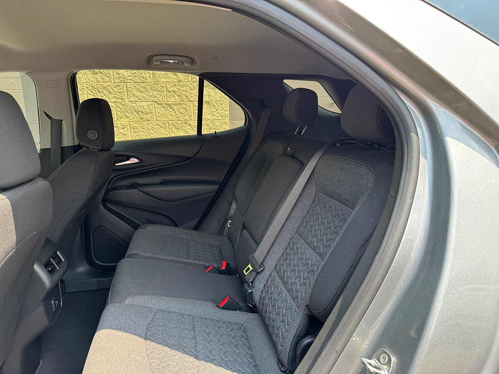 Additional photo of vehicle.