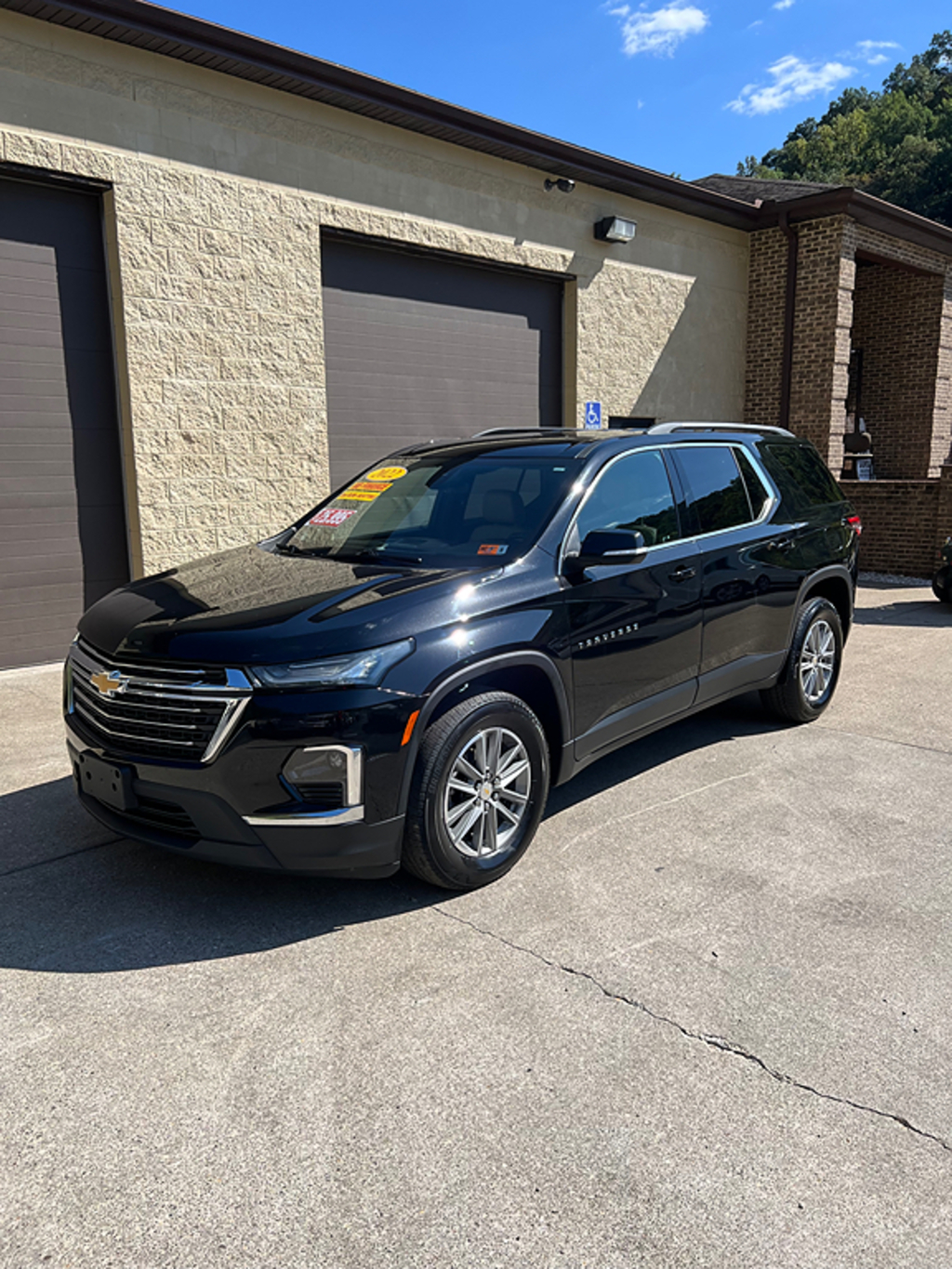 Additional photo of vehicle.