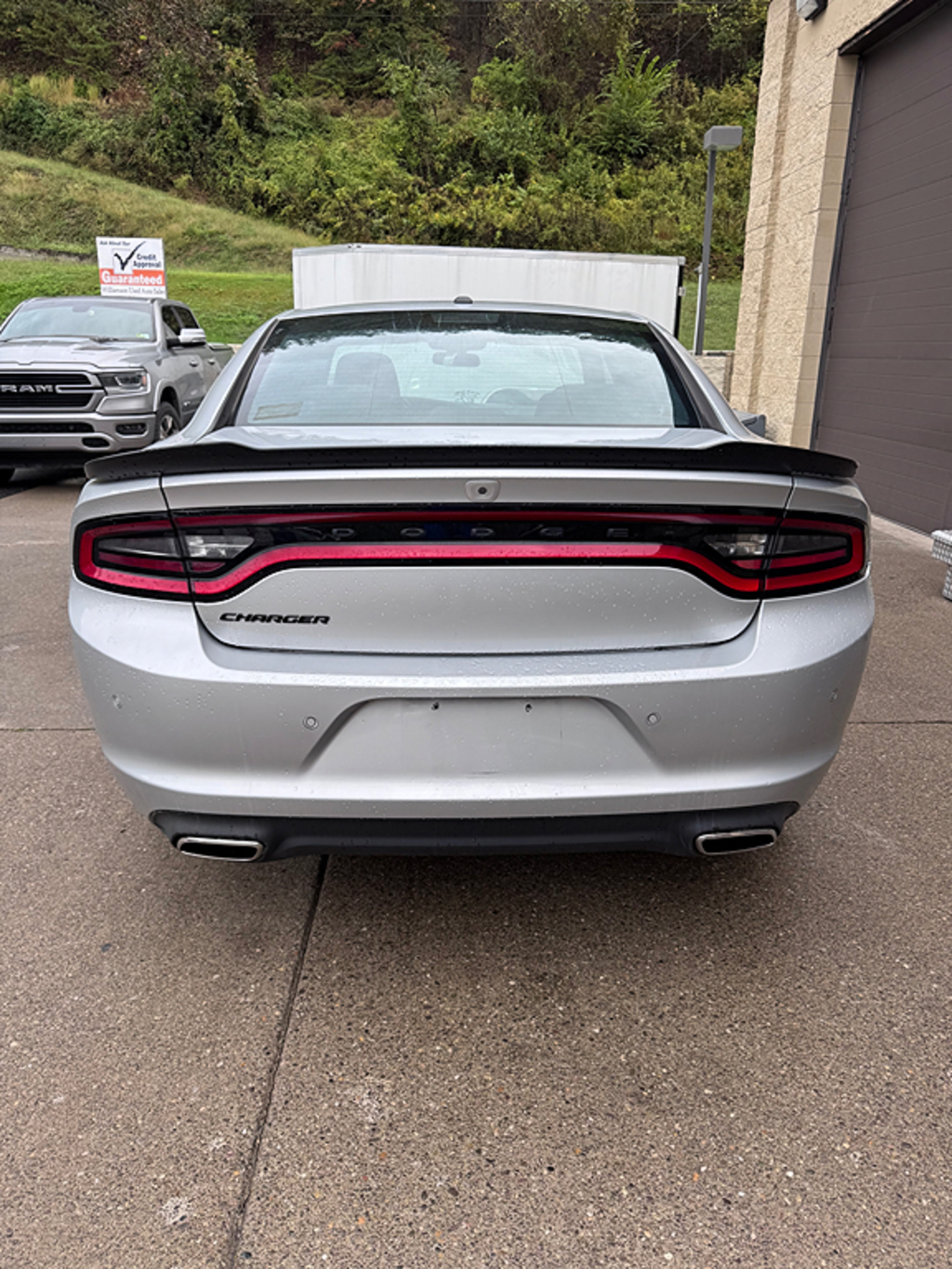 Additional photo of vehicle.