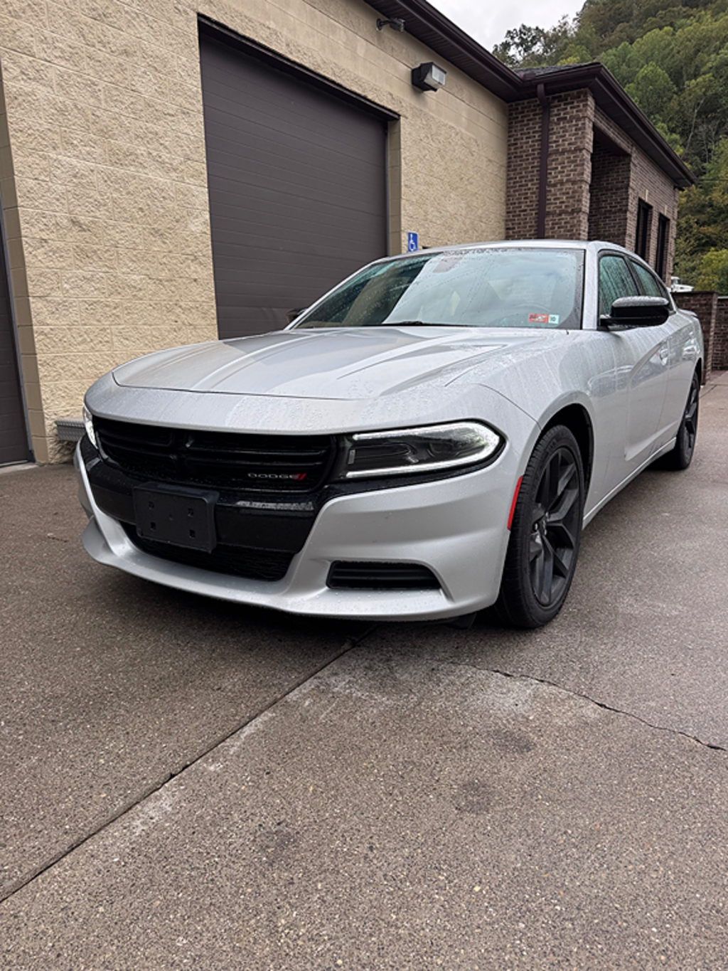 Additional photo of vehicle.