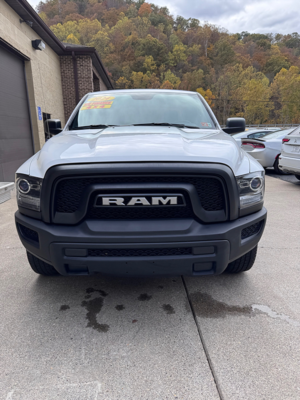 Additional photo of vehicle.