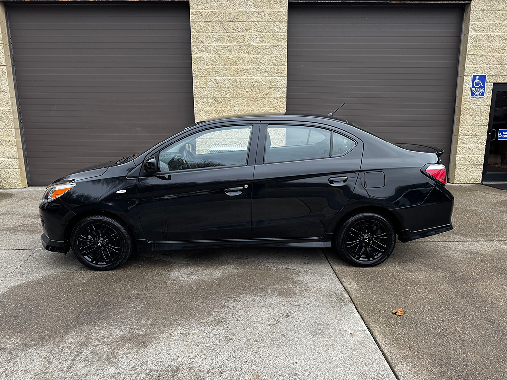 2024 Mitsubishi Mirage G4 Black Edition's photo