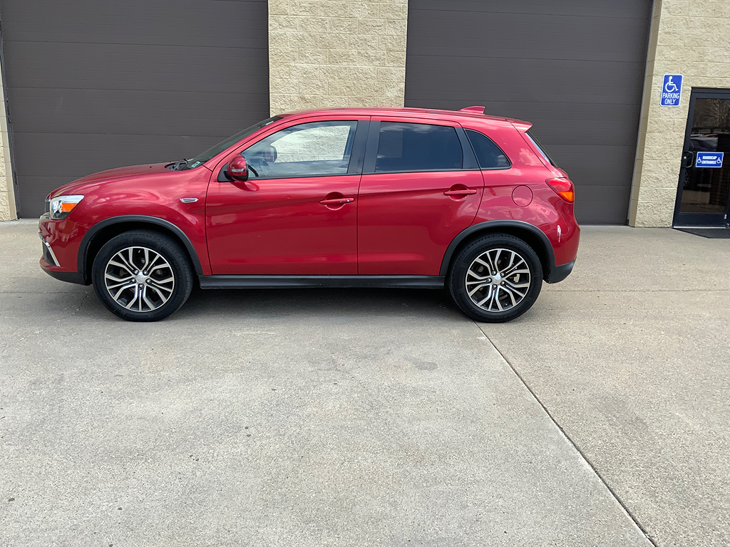 2017 Mitsubishi Outlander Sport 2.0 ES AWC CVT's photo
