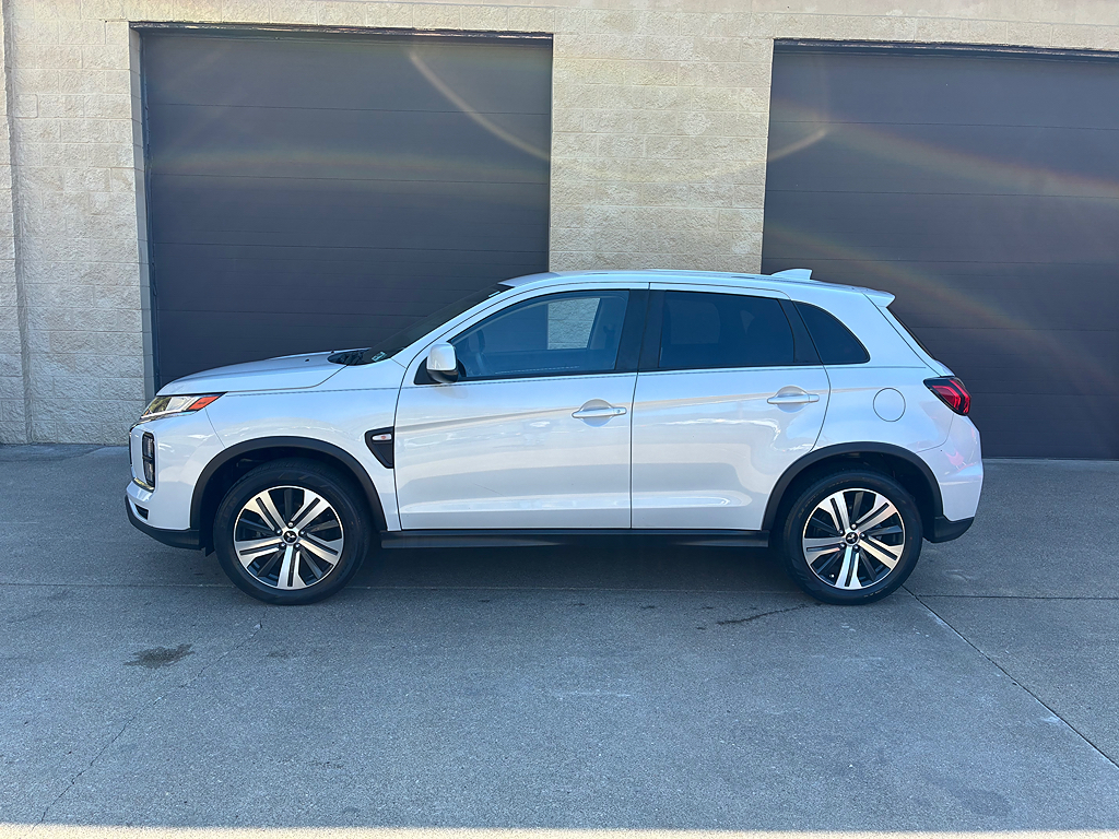 Photo of 2023 MITSUBISHI OUTLANDER SPORT