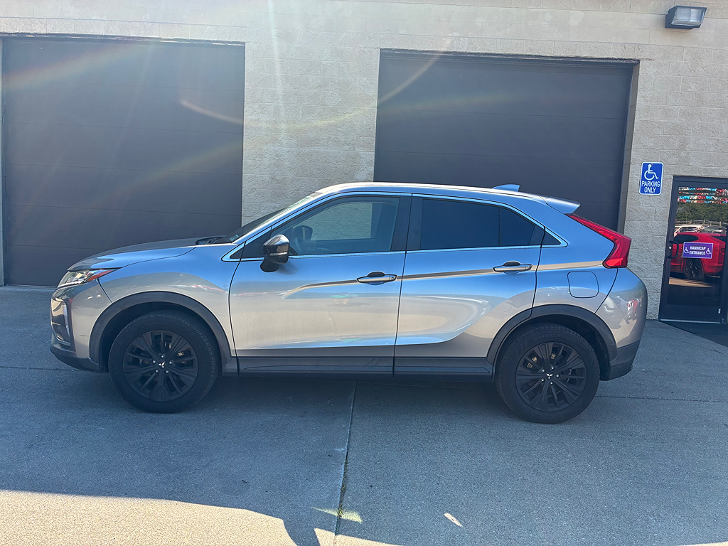 2019 Mitsubishi Eclipse Cross LE S-AWC's photo