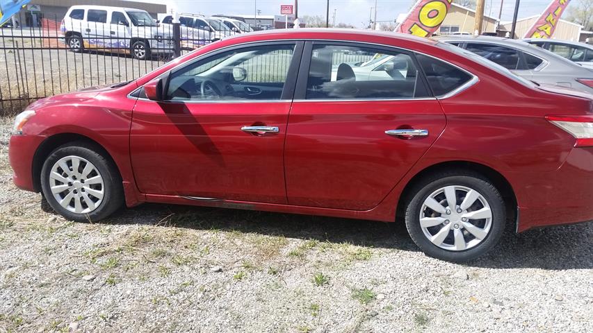 Additional photo of vehicle.