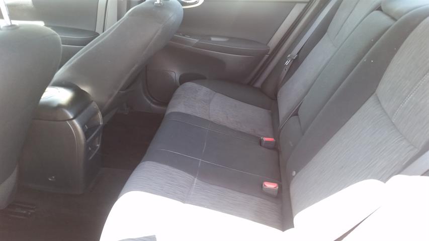 Additional photo of vehicle.