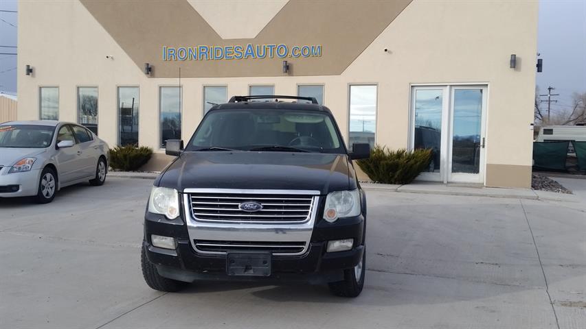 2010 Ford Explorer XLT's photo