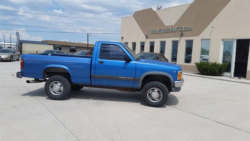 1991 Dodge Dakota - Photo 4