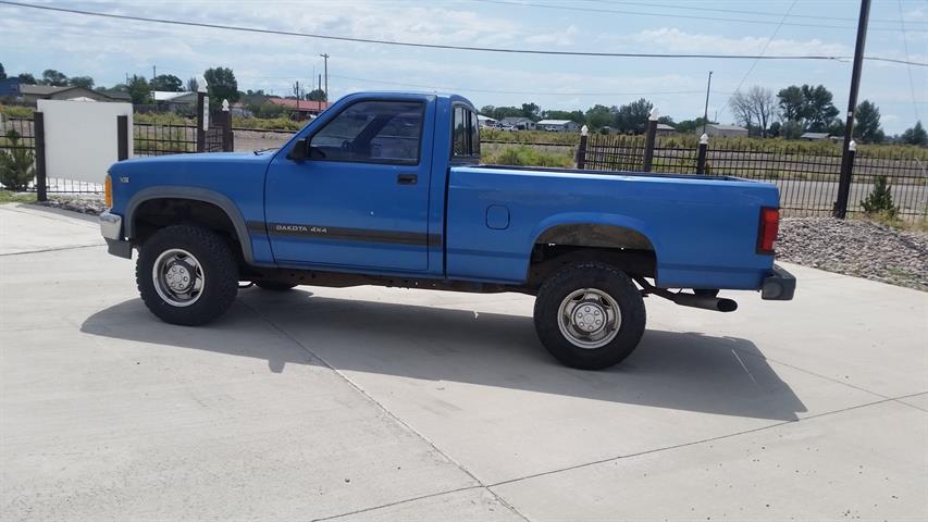 1991 Dodge Dakota - Photo 6