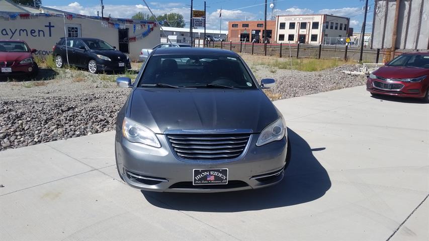 2012 Chrysler 200