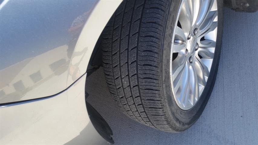 2012 Chrysler 200 Limited - Photo 11