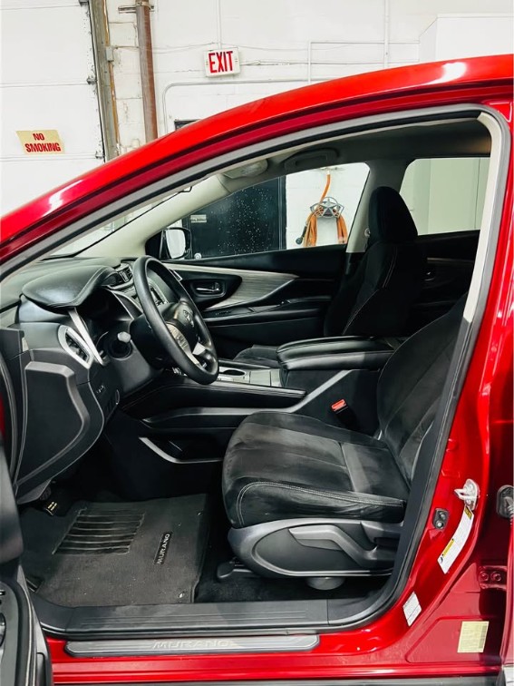 2015 Nissan Murano SV photo 4