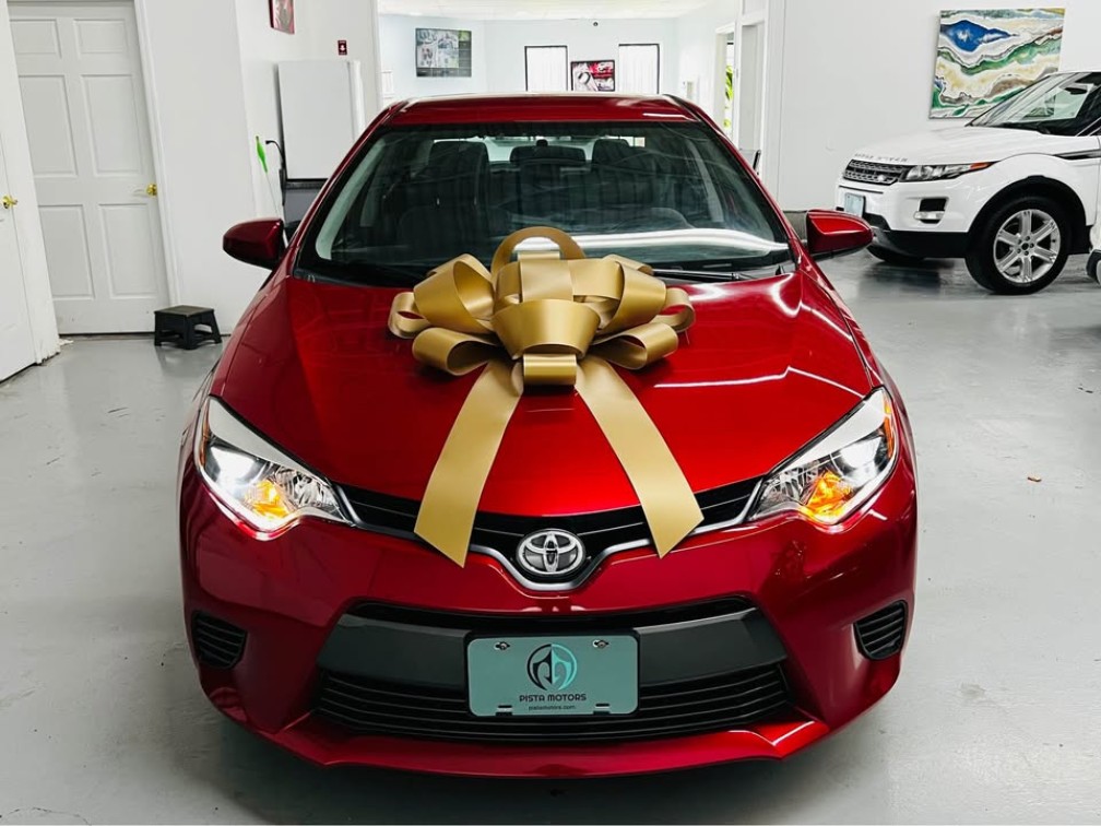 2015 Toyota Corolla LE Plus photo 8