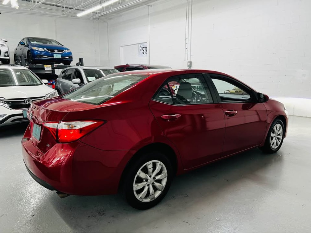 2015 Toyota Corolla LE Plus photo 13