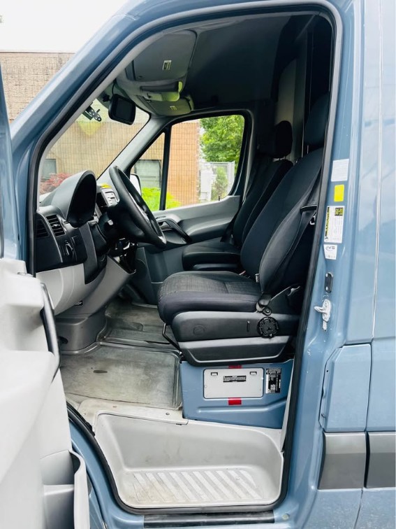 2018 Mercedes Benz Sprinter 2500 photo 7