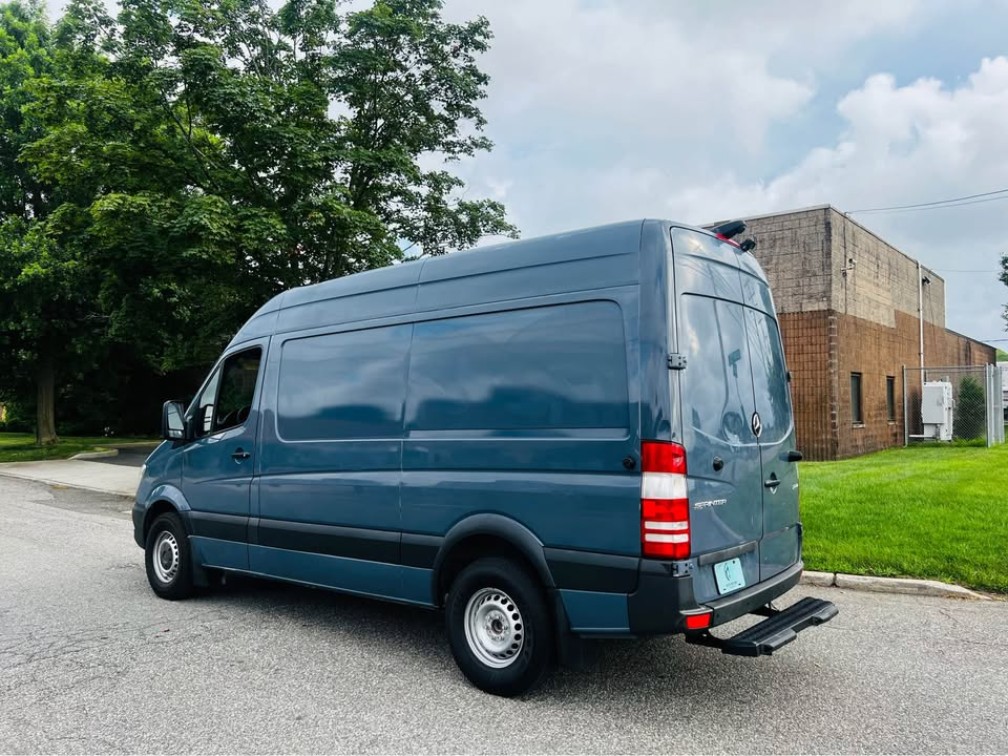 2018 Mercedes Benz Sprinter 2500 photo 12