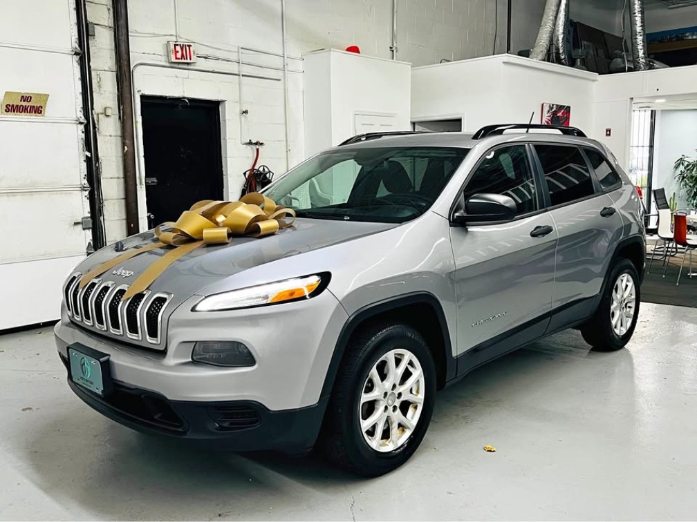 2016 Jeep Cherokee Sport