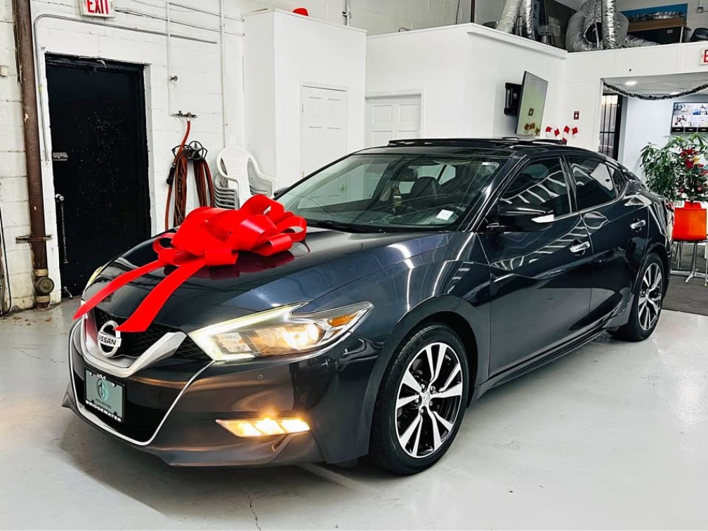 2016 Nissan Maxima SL's photo