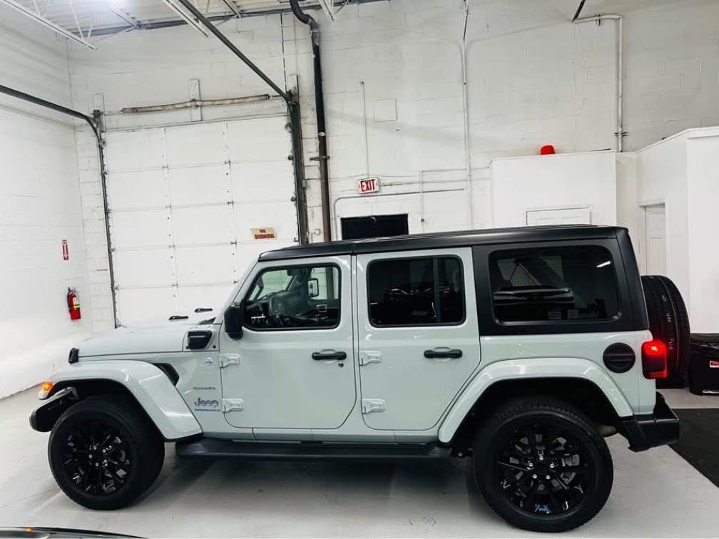 2023 Jeep Wrangler 4xe Sahara 4XE - Photo 10