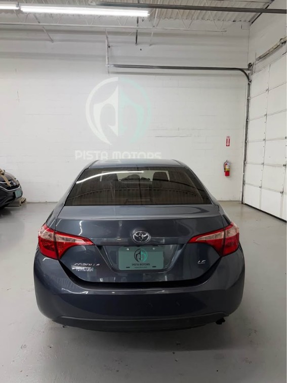 Additional photo of vehicle.