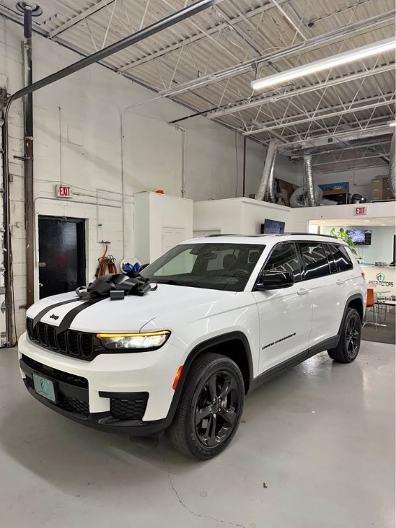 2023 JEEP GRAND CHEROKEE Laredo, Altitude
