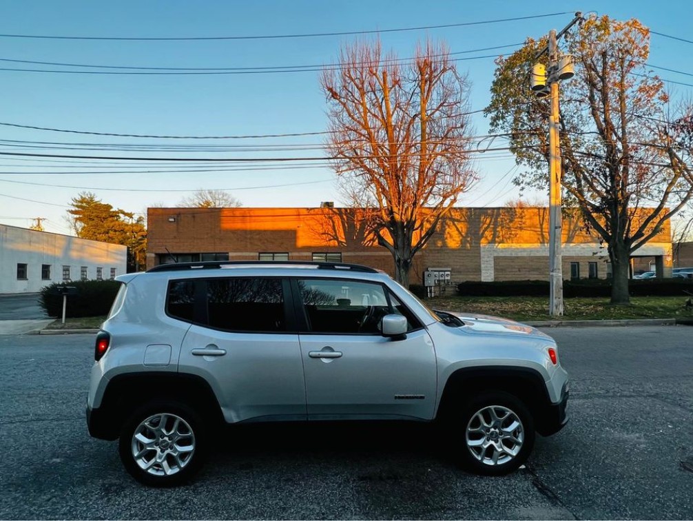 2016 JEEP RENEGADE SPORT UTILITY 4-DR - West Babylon, NY