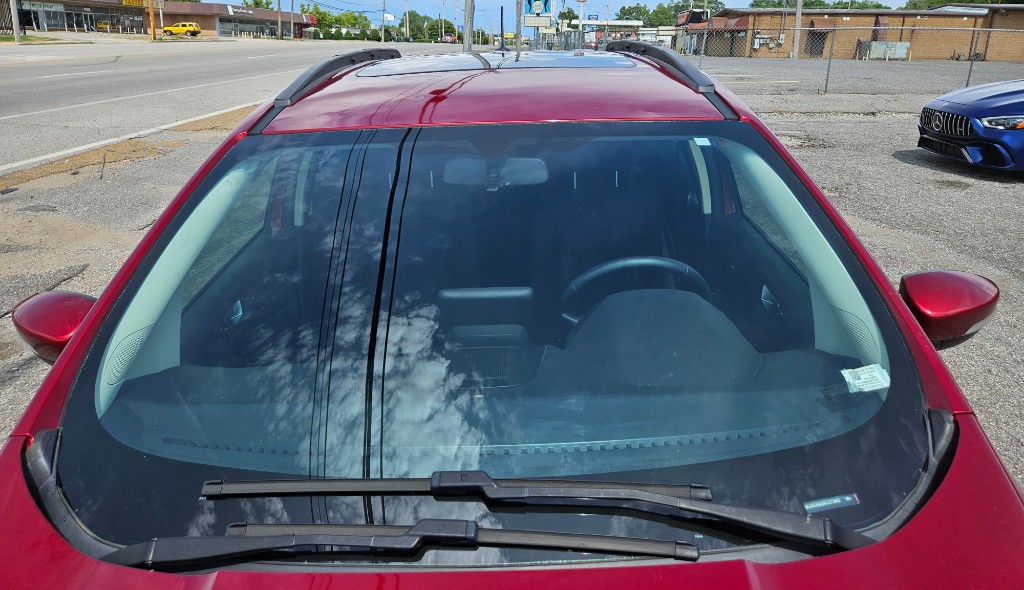 Additional photo of vehicle.