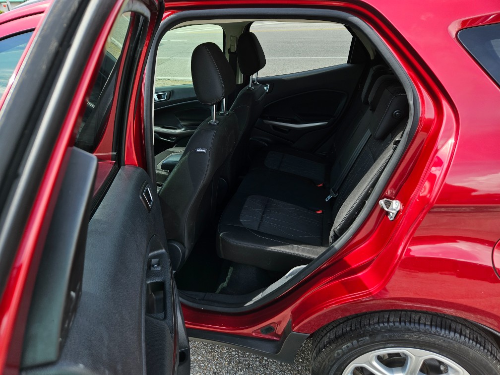 Additional photo of vehicle.