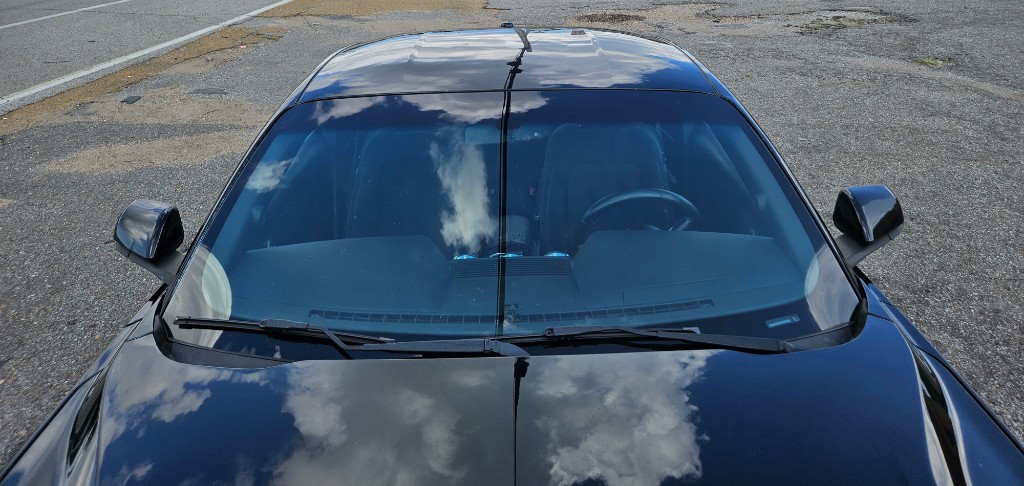 Additional photo of vehicle.