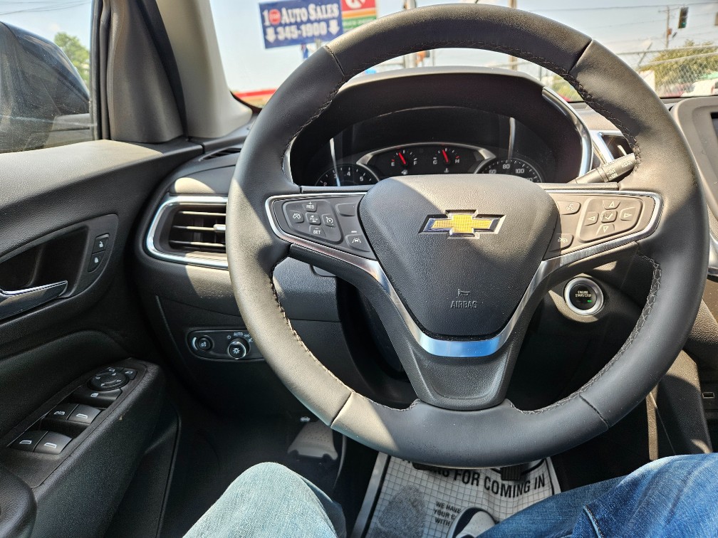 Additional photo of vehicle.