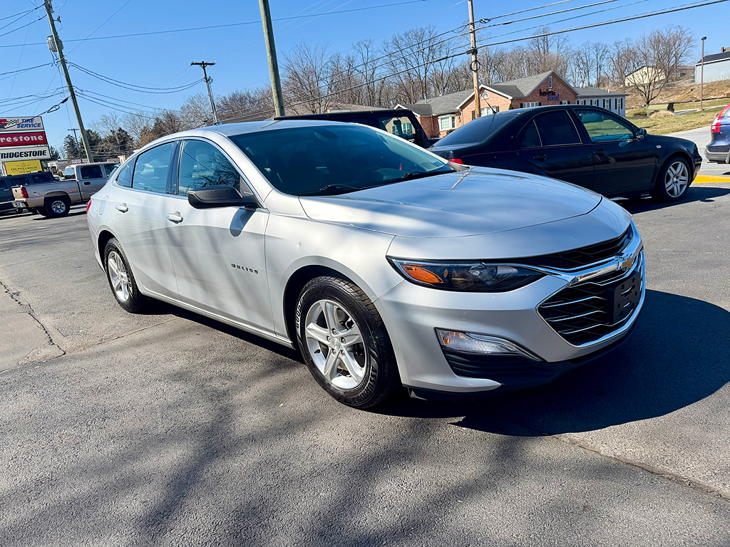 2021 Chevrolet Malibu - Photo 3